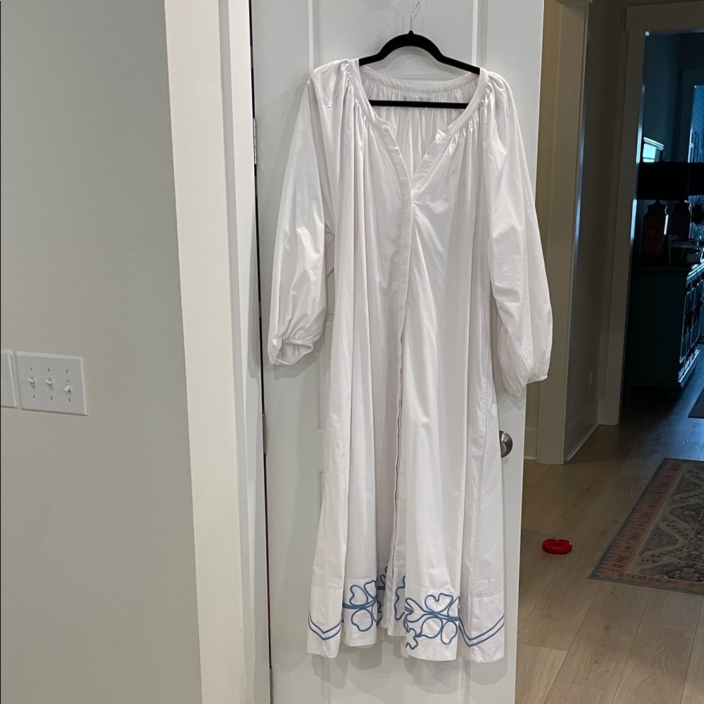 Lake floral, embroidered puff sleeve cotton dress